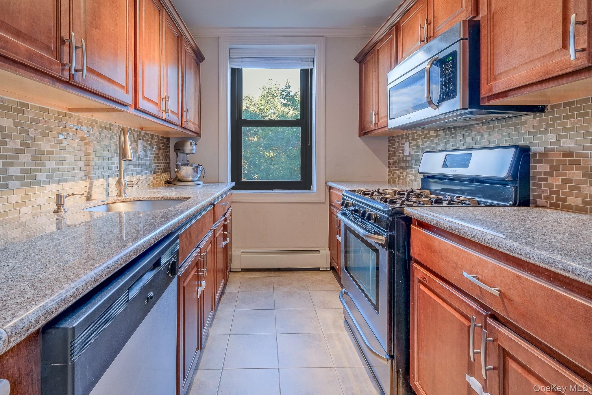 25 Stewart Place, Unit 418 photo 15