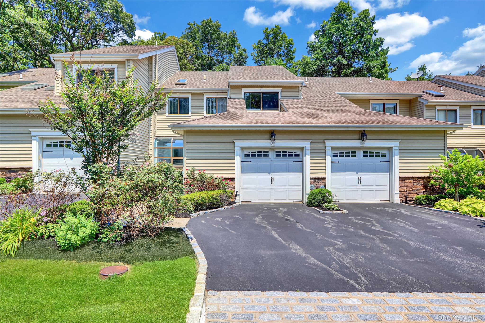 18 Villas Circle – For Rent