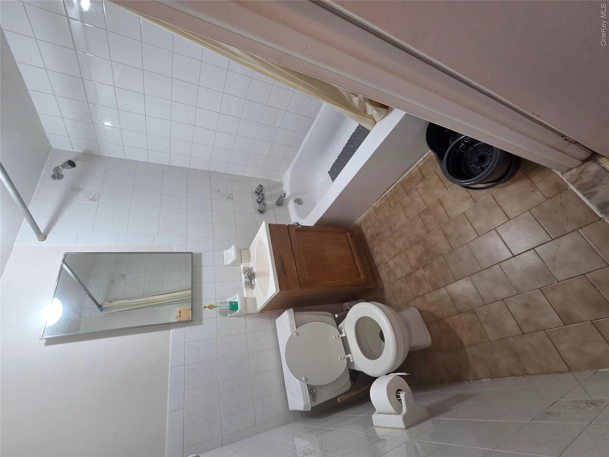 46-08 28 Ave, Unit 1 photo 4