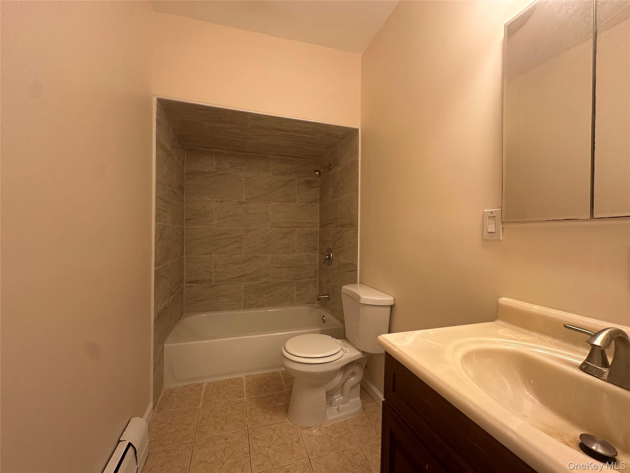 8 Patio Road – For Rent photo 4