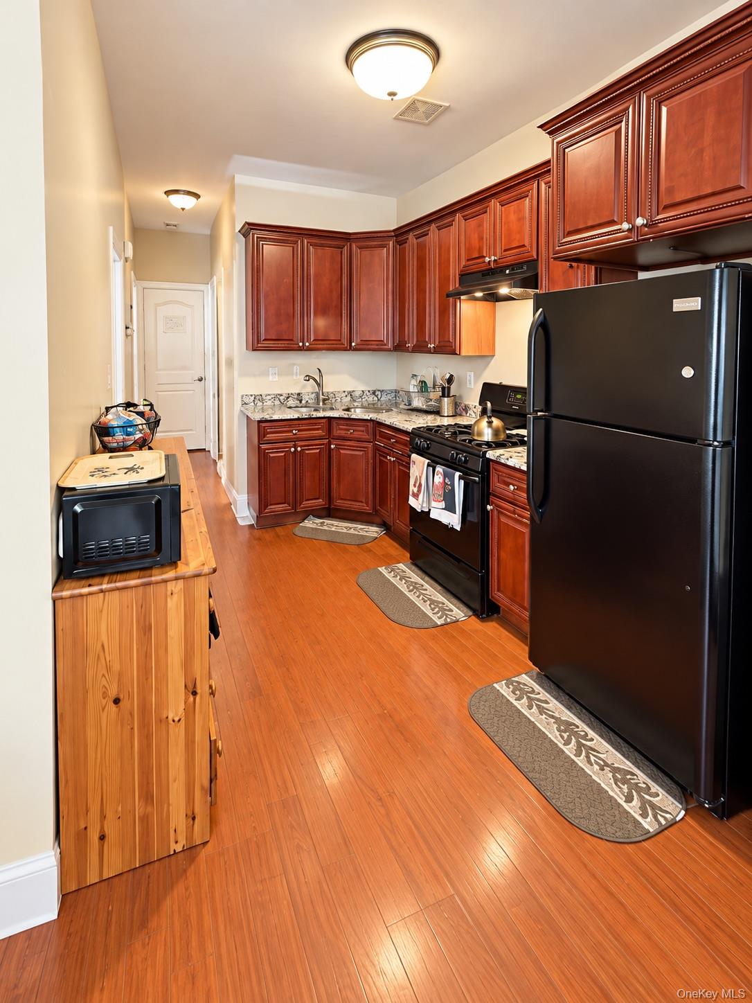 662 E 52nd Street – For Sale photo 11