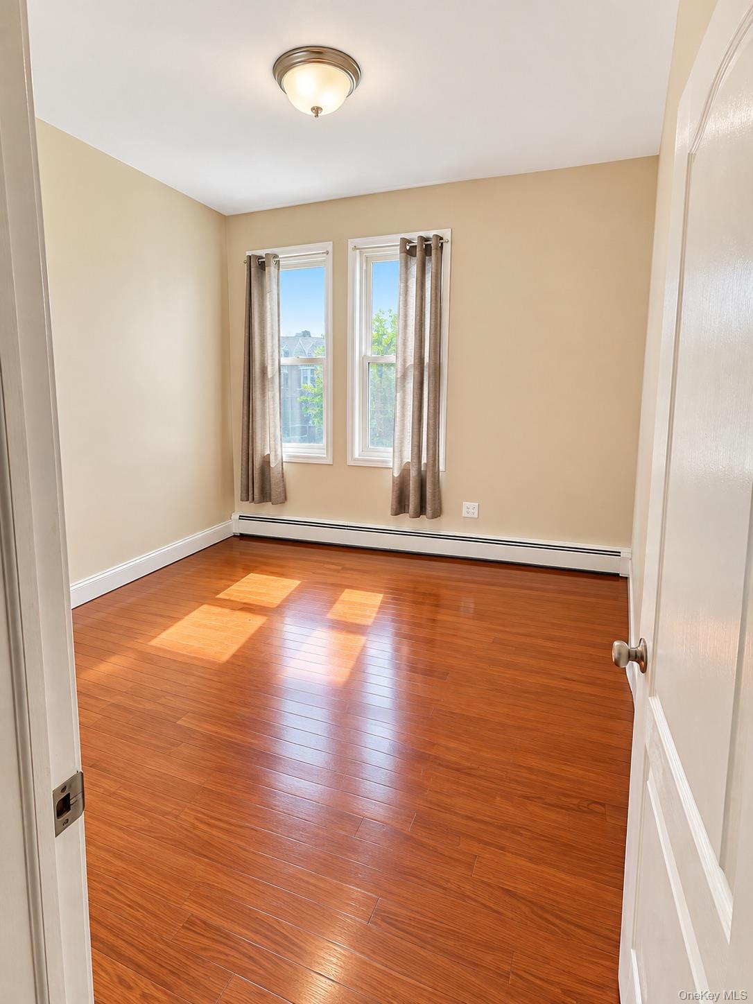 662 E 52nd Street – For Sale photo 12