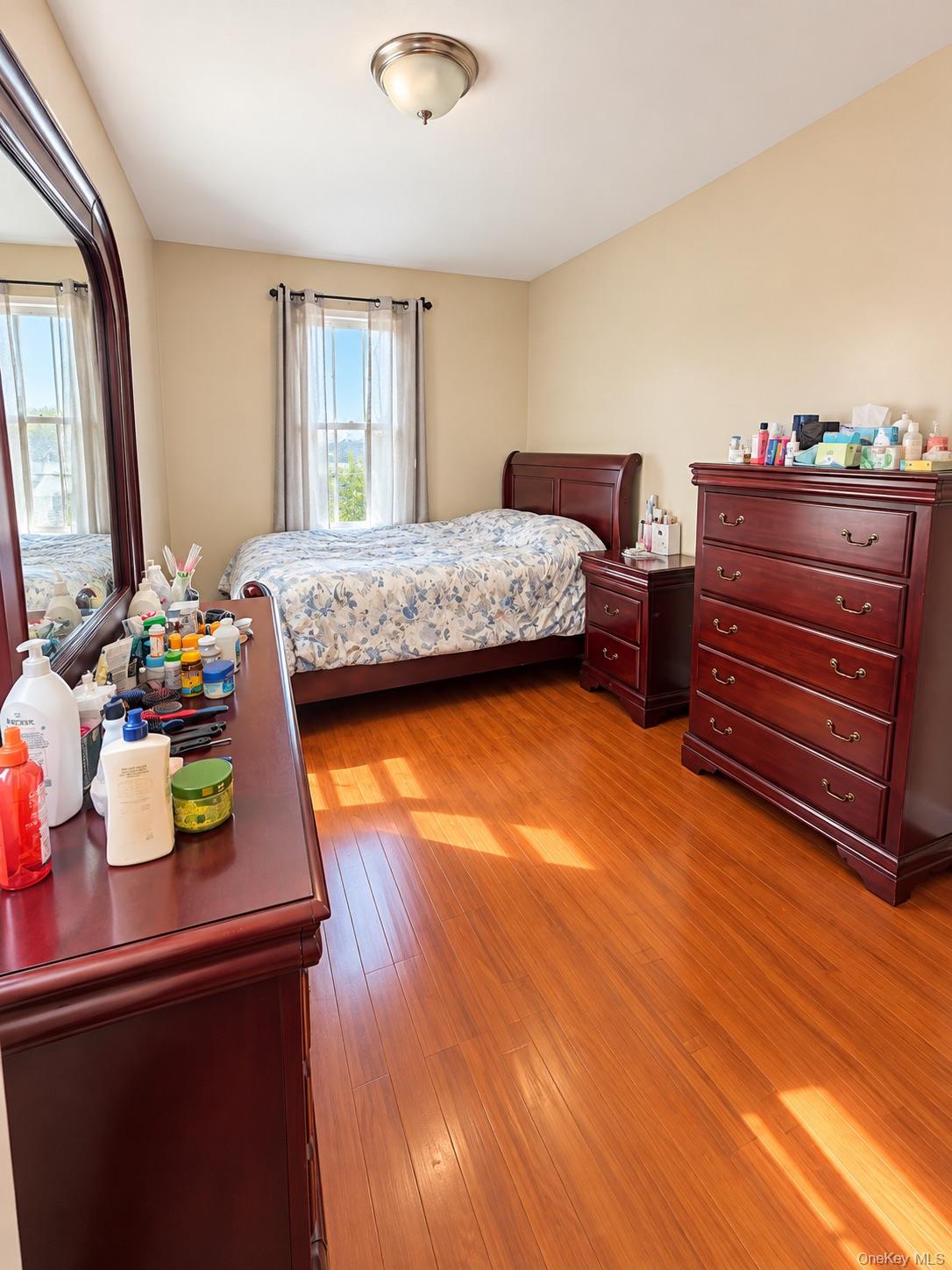 662 E 52nd Street – For Sale photo 14