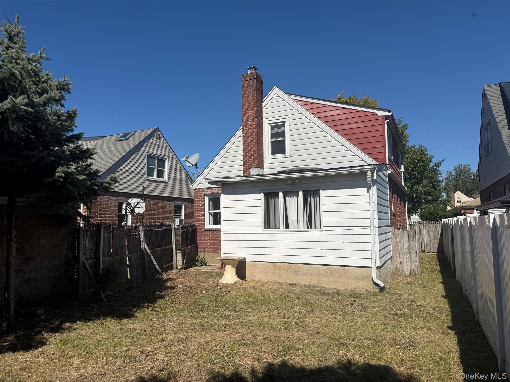 136 Henry Street – For Sale photo 4