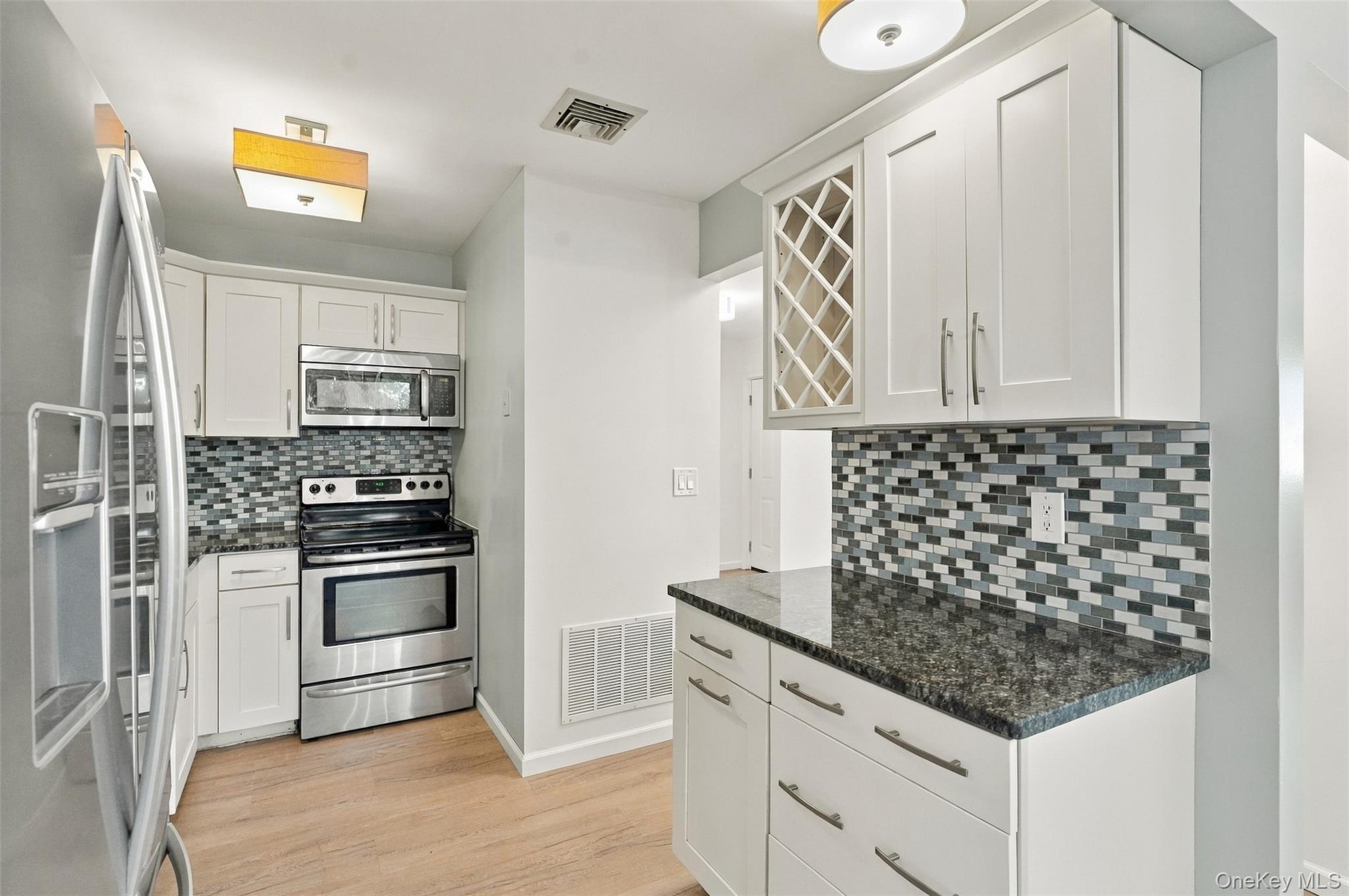 216 West Road H-78, Unit 61 photo 15