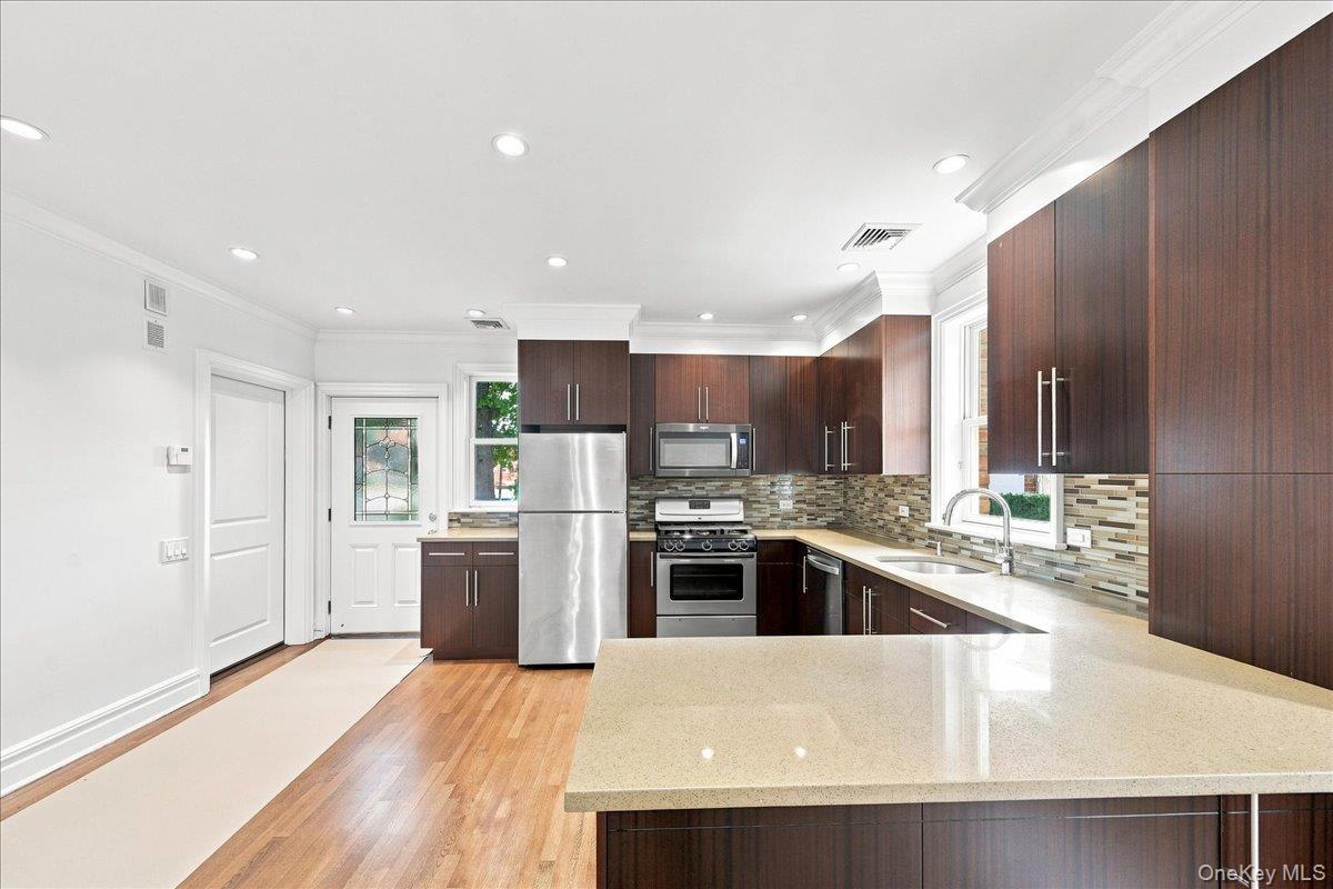 3533 Ropes Avenue – For Rent photo 2