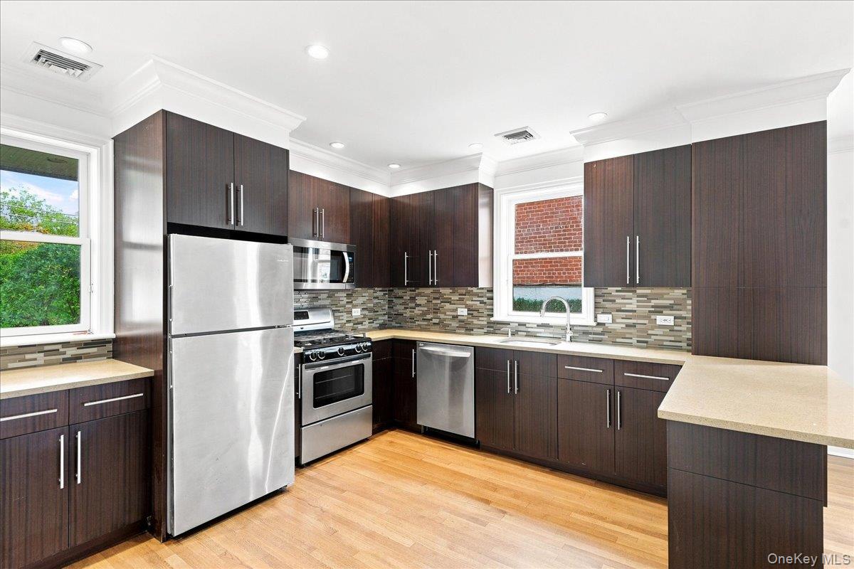 3533 Ropes Avenue – For Rent photo 3