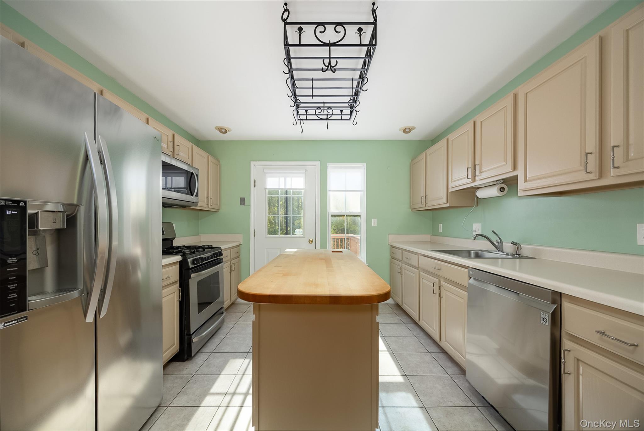 173 Pinebrook Drive – For Sale photo 5