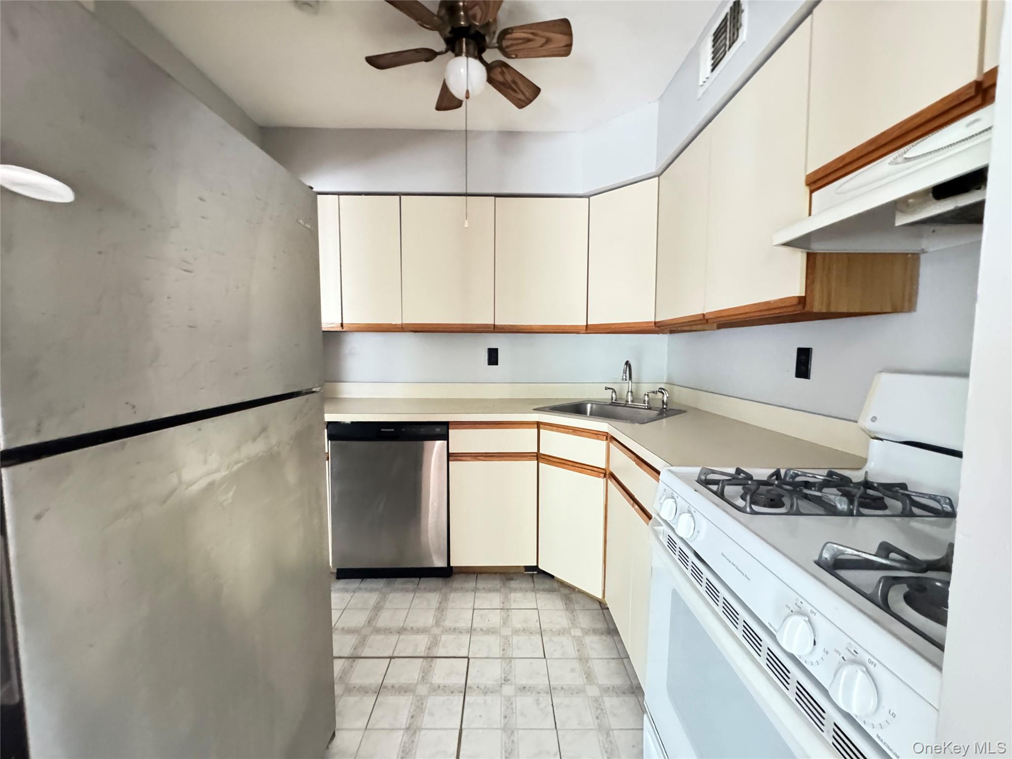 9 Fairview Circle – For Rent photo 7