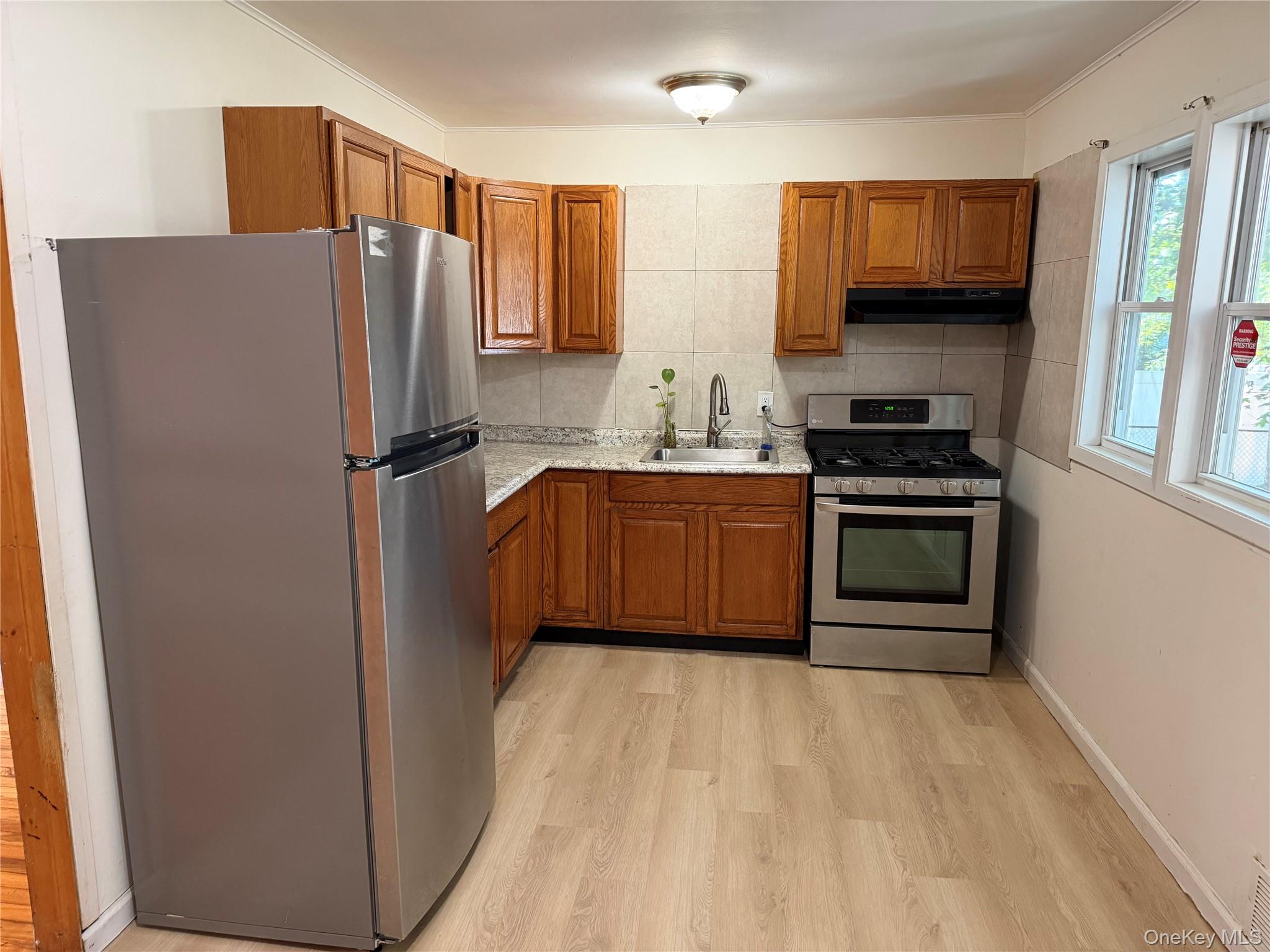 748 Doane Avenue – For Sale photo 6