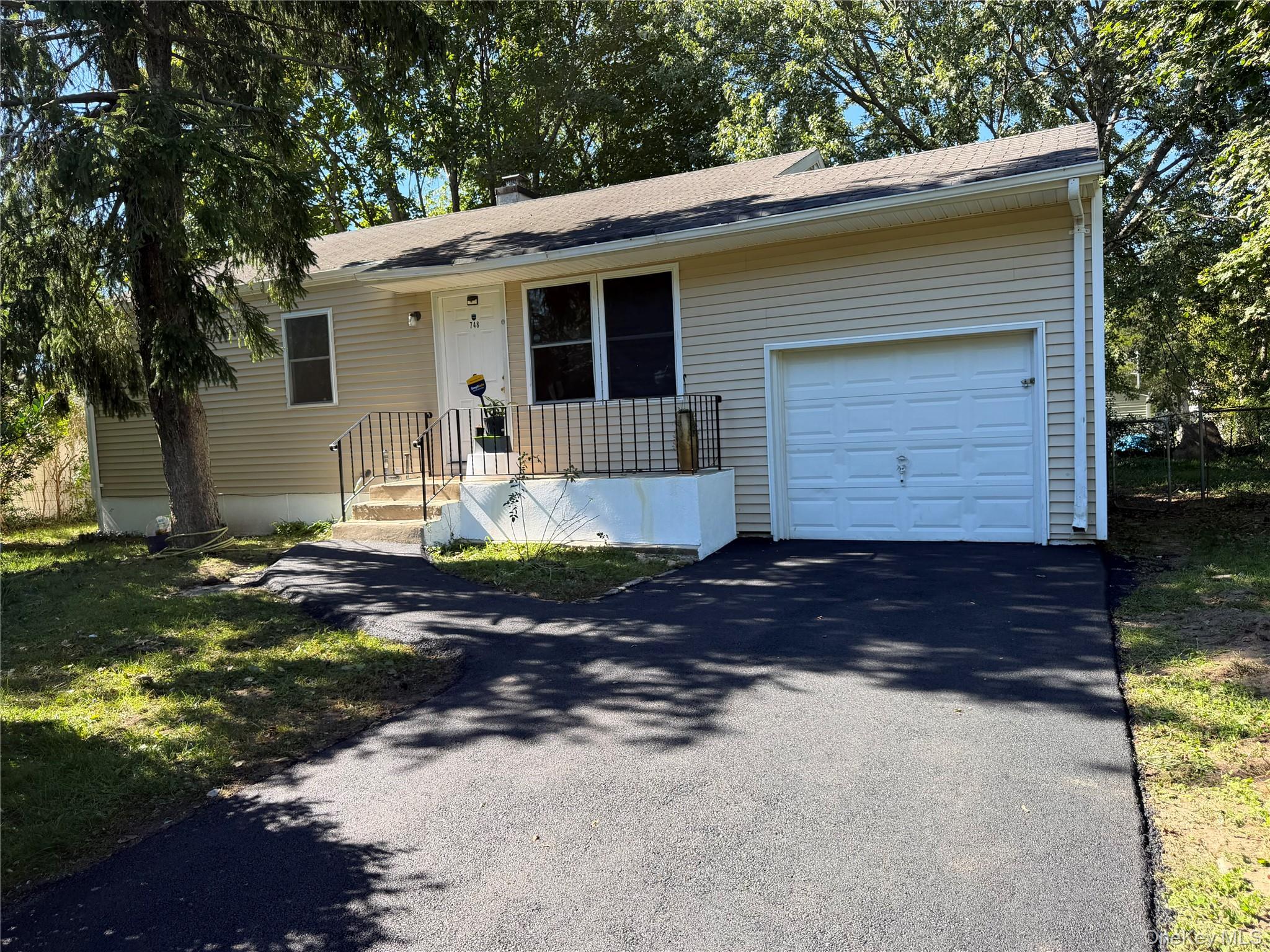 748 Doane Avenue – For Sale