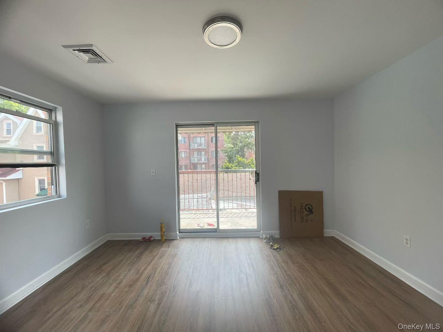 14916 Barclay Avenue – For Rent photo 4