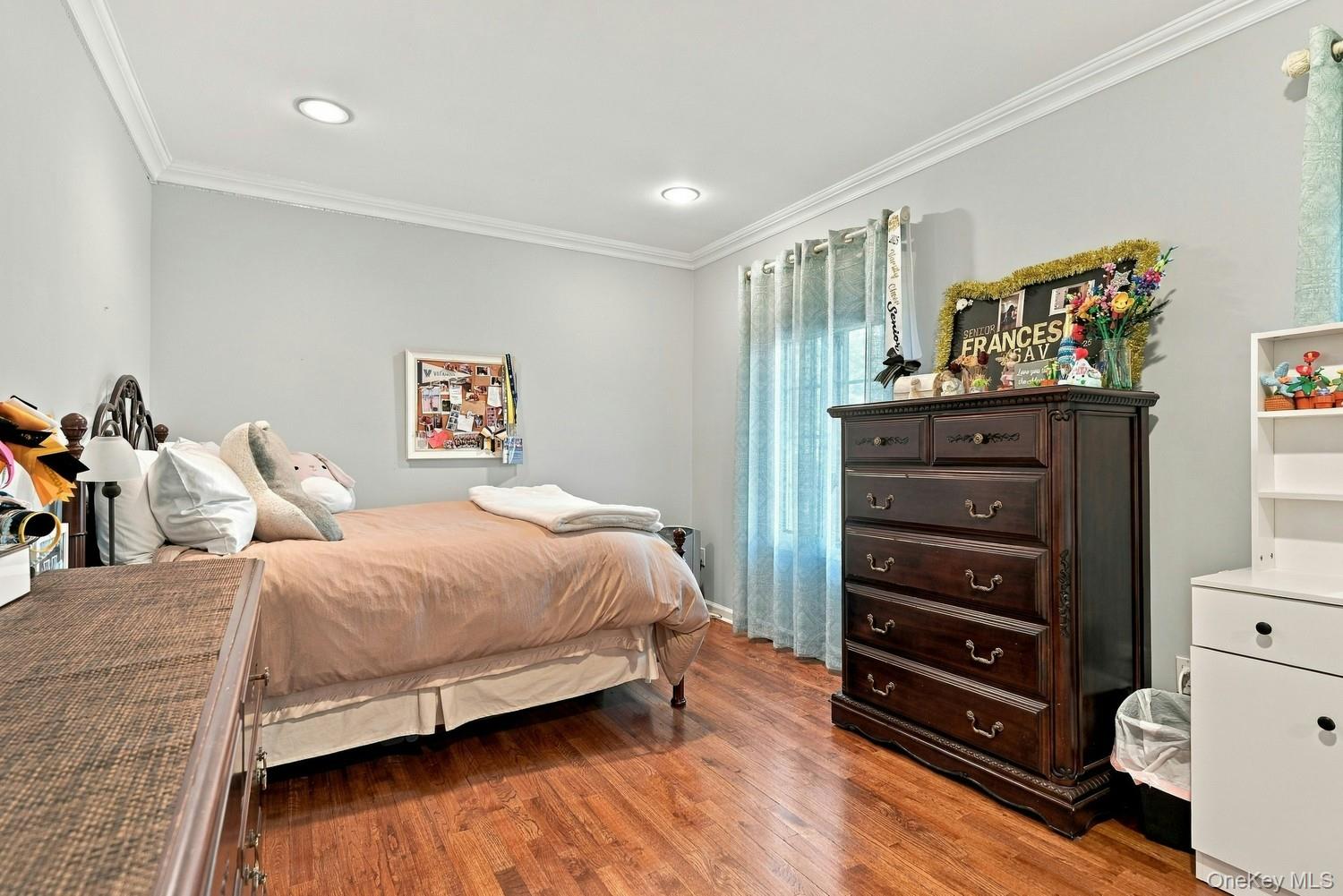 26 Astro Place – For Sale photo 25