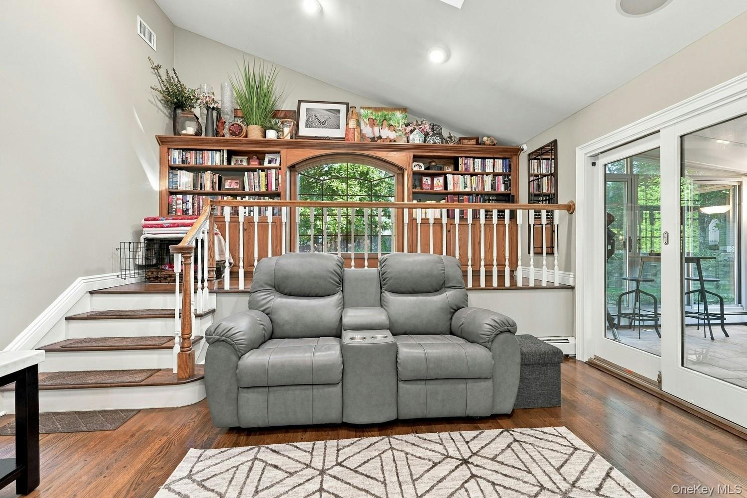 26 Astro Place – For Sale photo 14