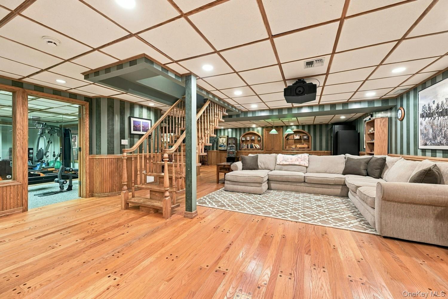 26 Astro Place – For Sale photo 29