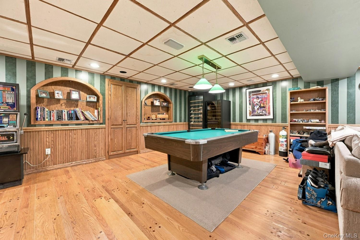 26 Astro Place – For Sale photo 30