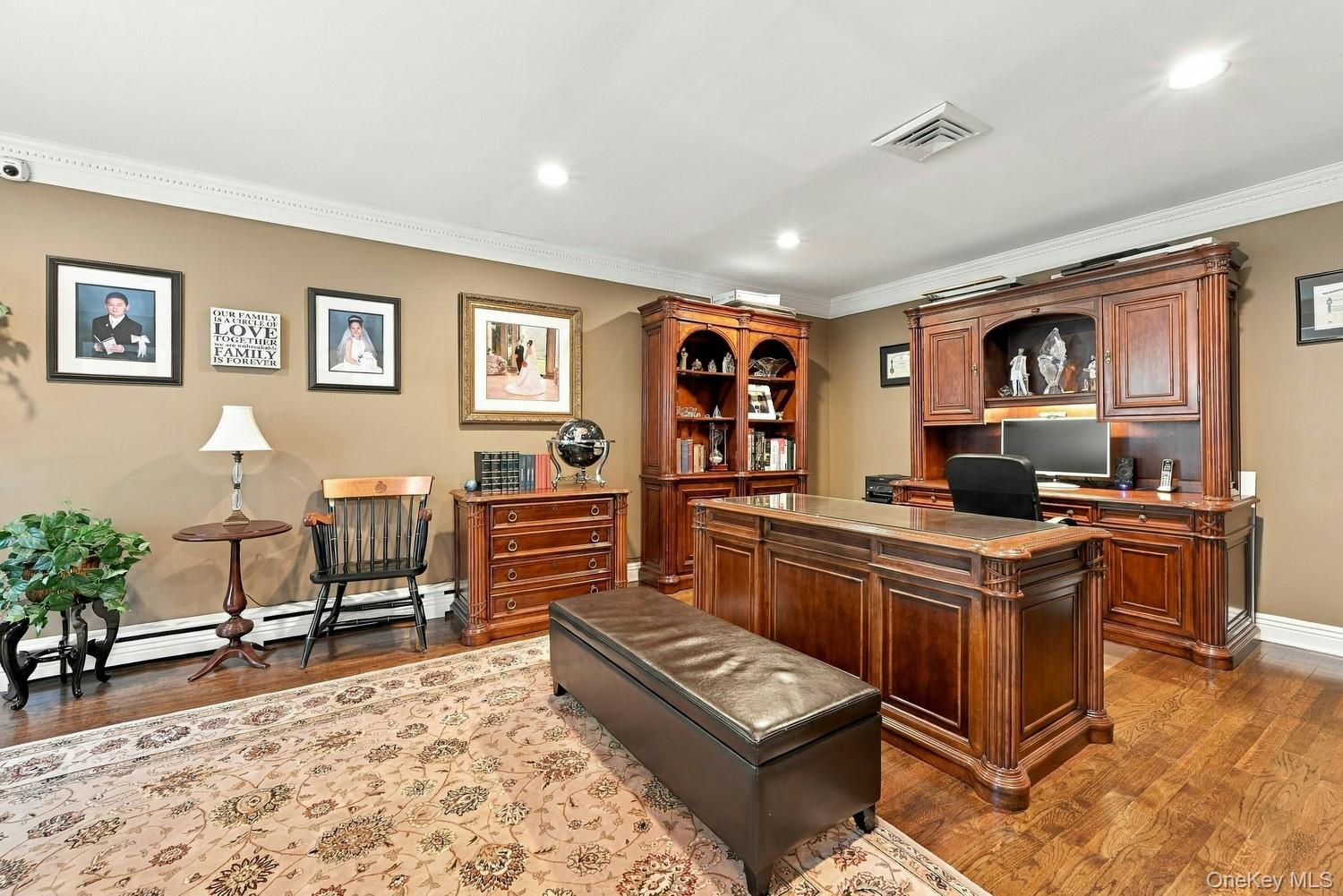 26 Astro Place – For Sale photo 6