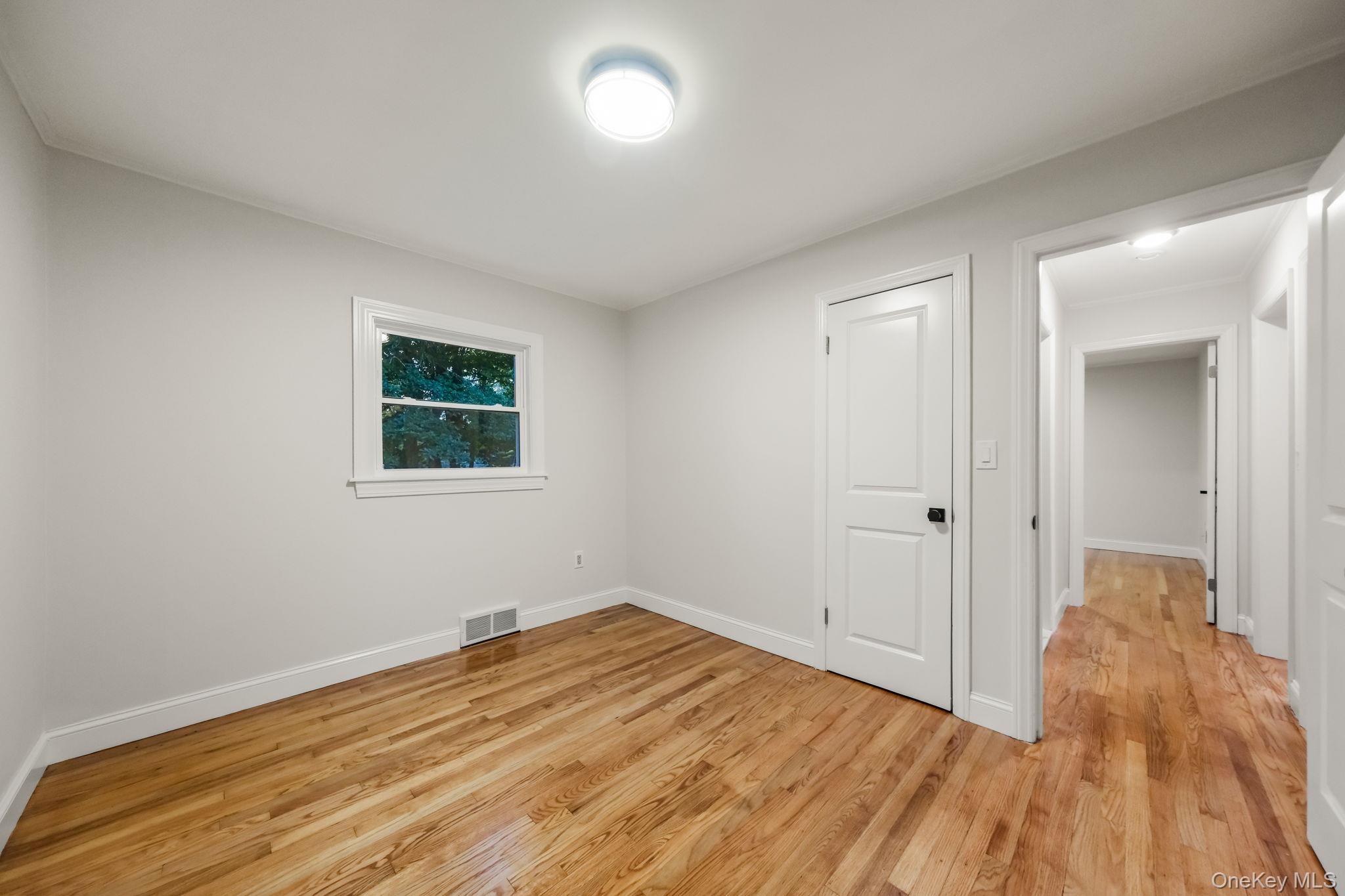 16 Knollwood Road – For Sale photo 14