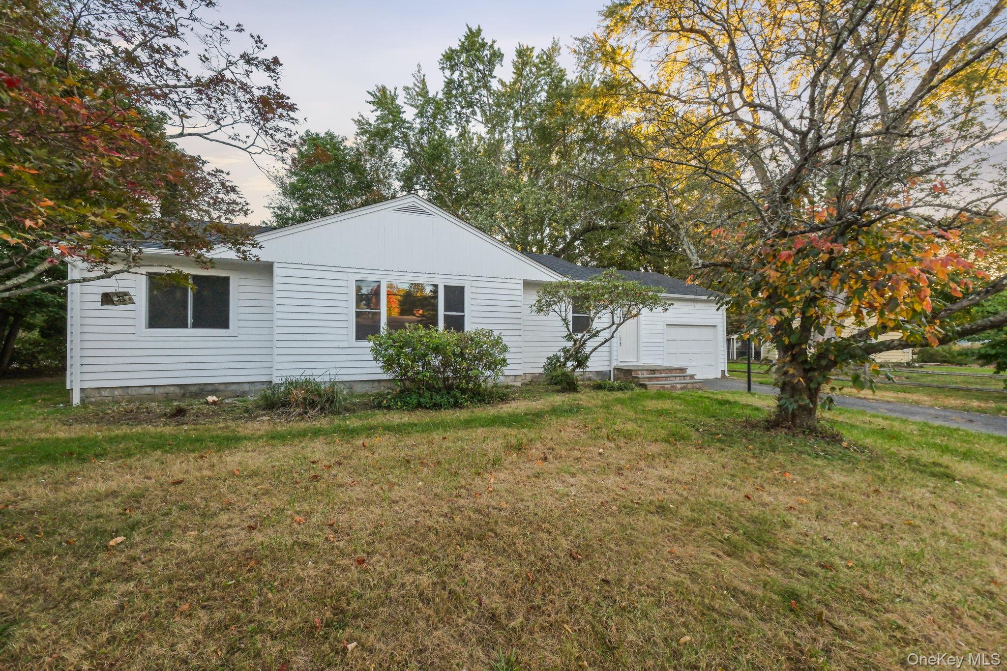 16 Knollwood Road – For Sale