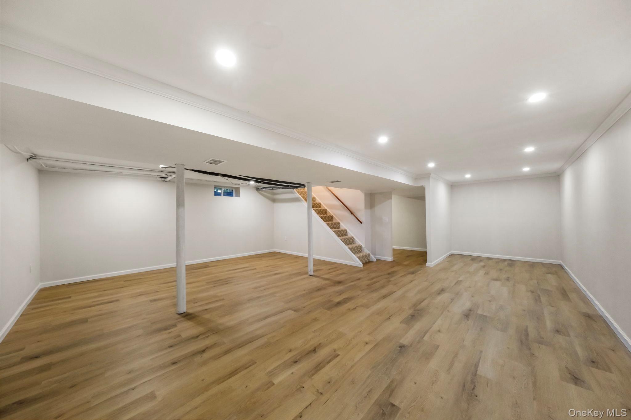 16 Knollwood Road – For Sale photo 24