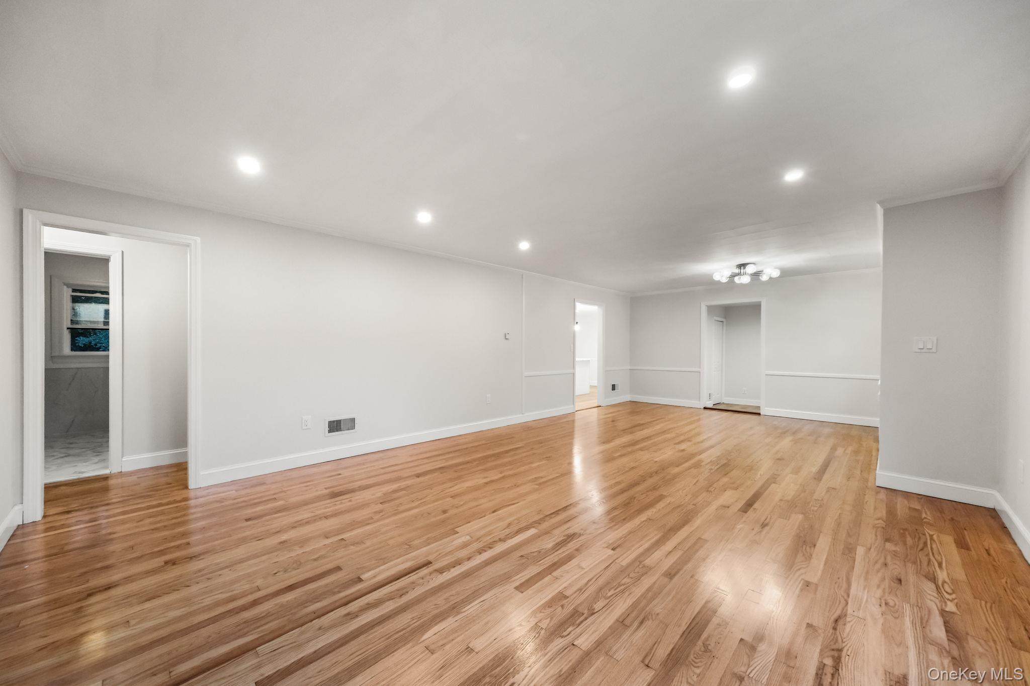 16 Knollwood Road – For Sale photo 10