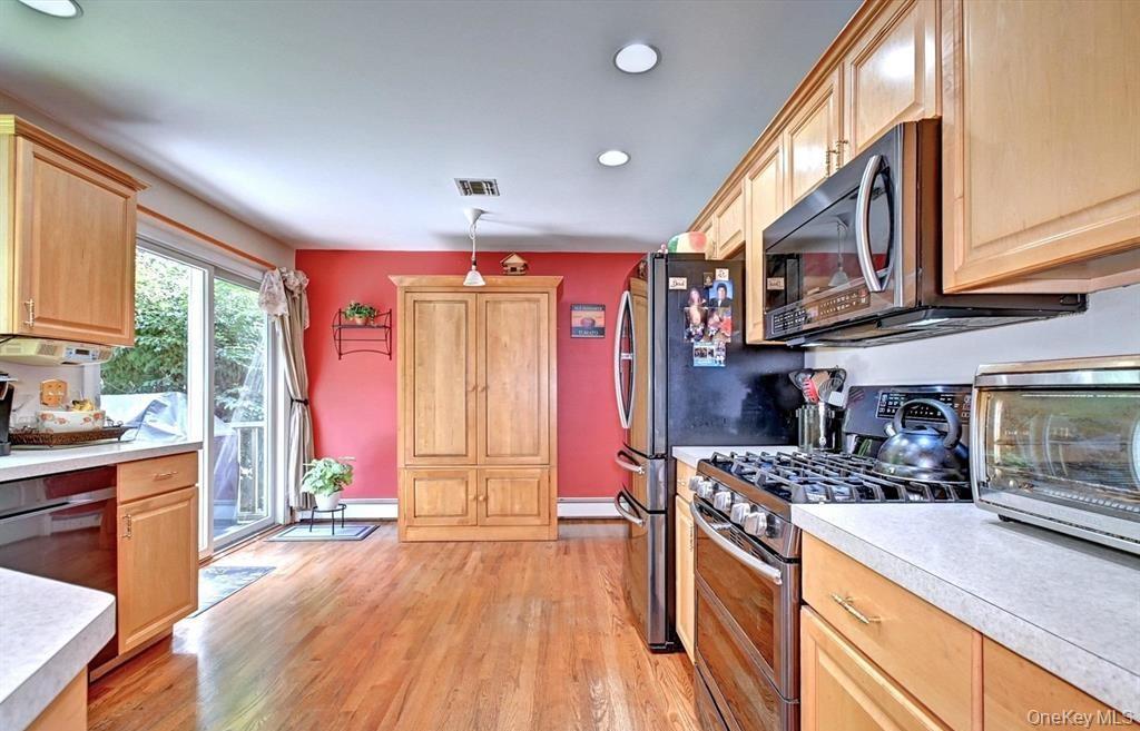 150 N Woods Drive – For Sale photo 10