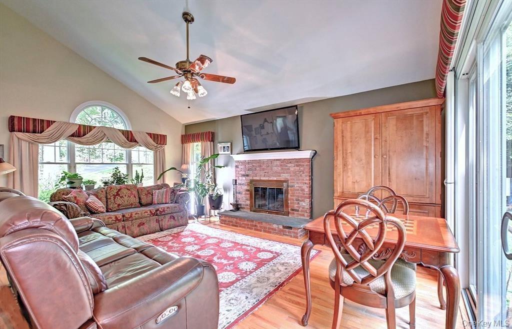 150 N Woods Drive – For Sale photo 6