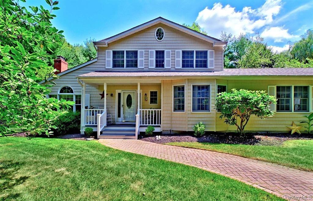 150 N Woods Drive – For Sale photo 2