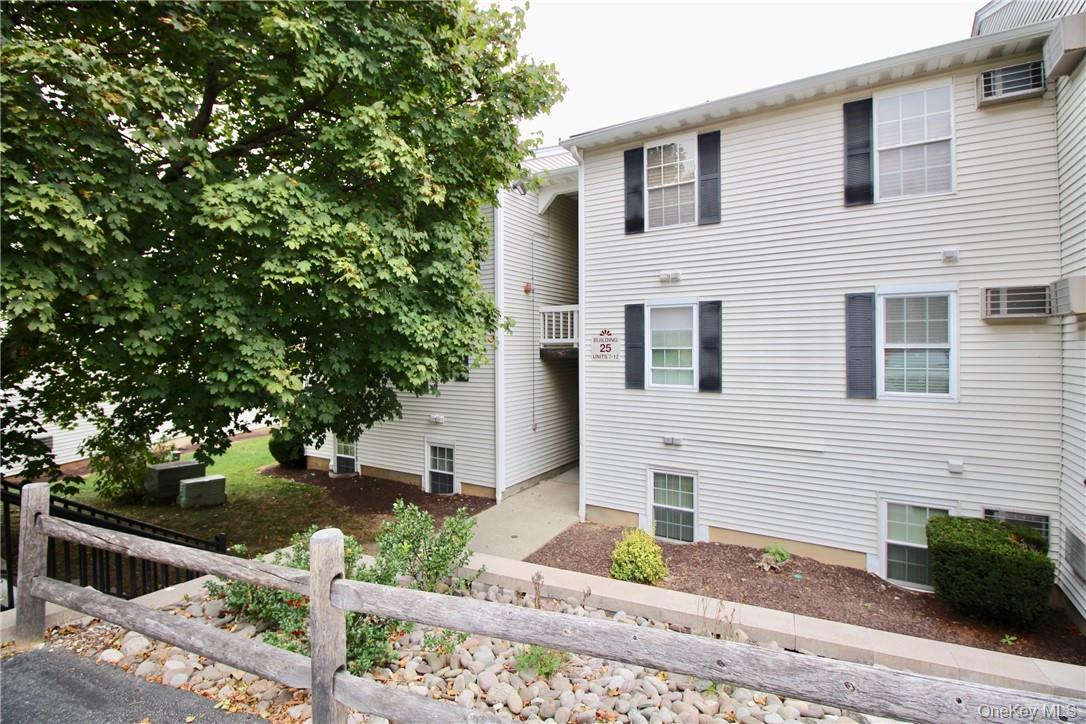 25 Lexington Hill, Unit 10