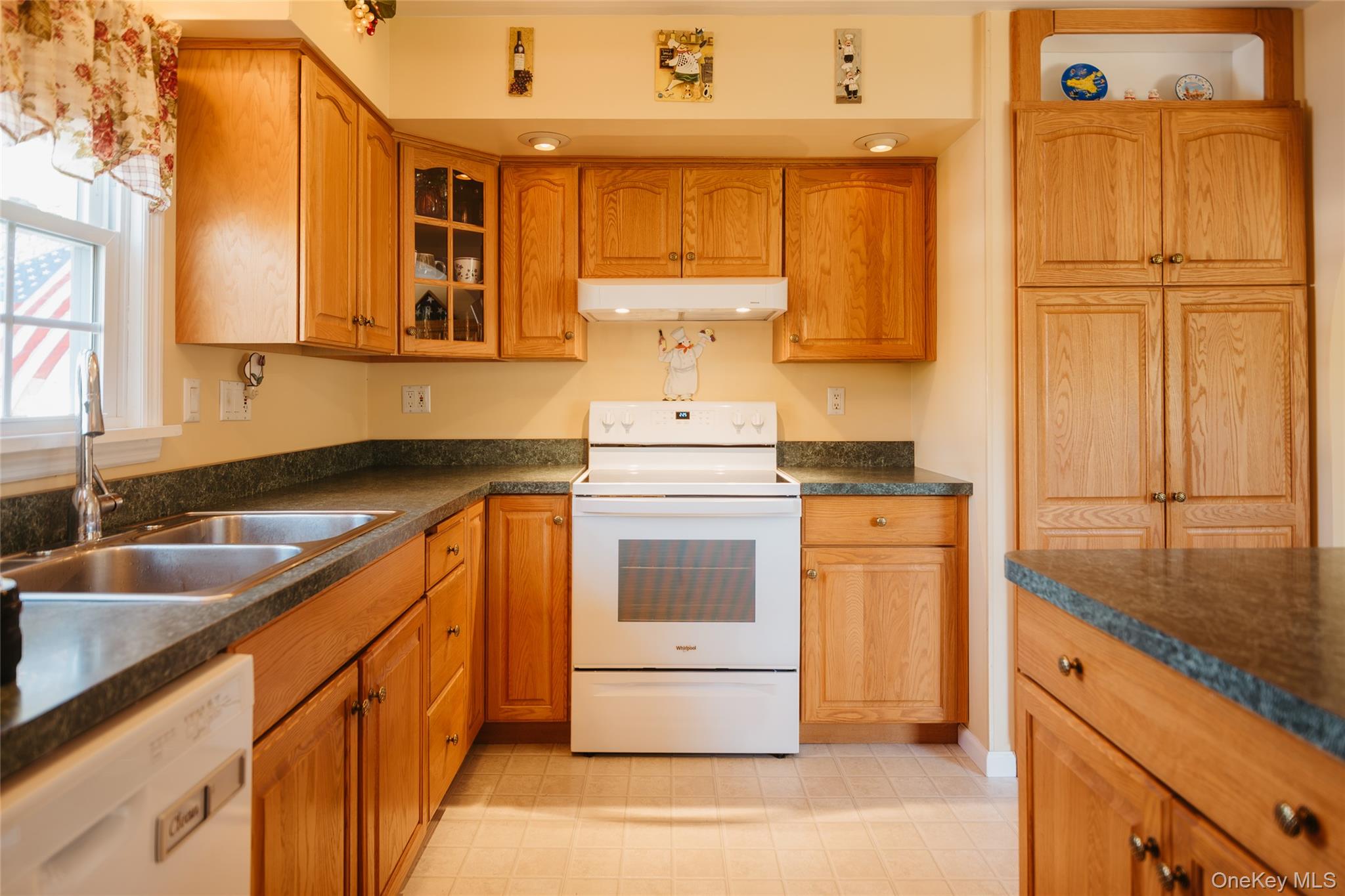 129 Southfield Street – For Sale photo 12