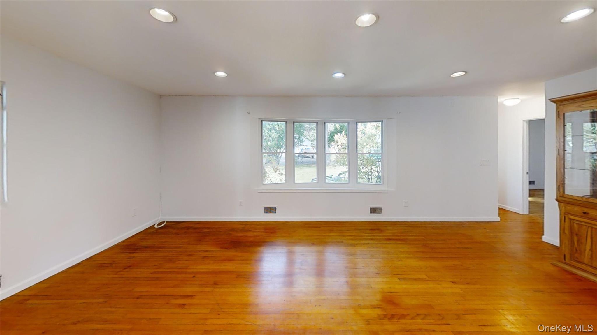 430 Grove Road – For Sale photo 4