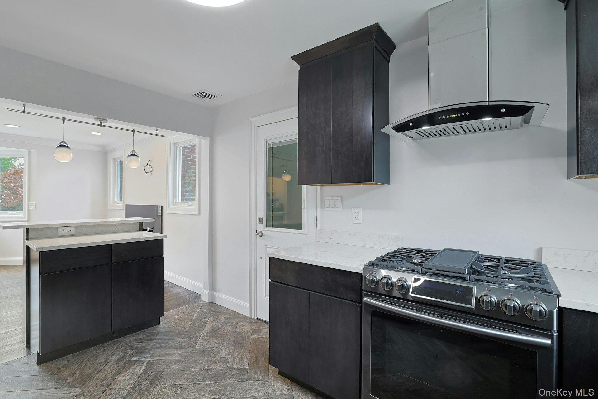 40 South Road – For Sale photo 6
