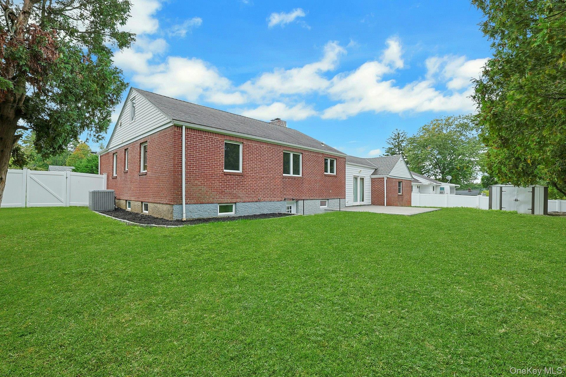 40 South Road – For Sale photo 29