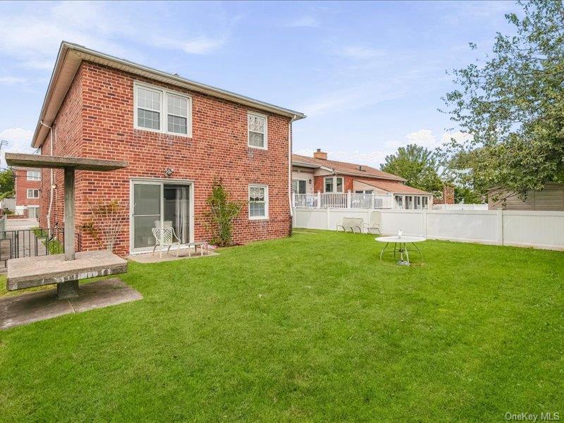 3192 Hatting Place – For Sale photo 3
