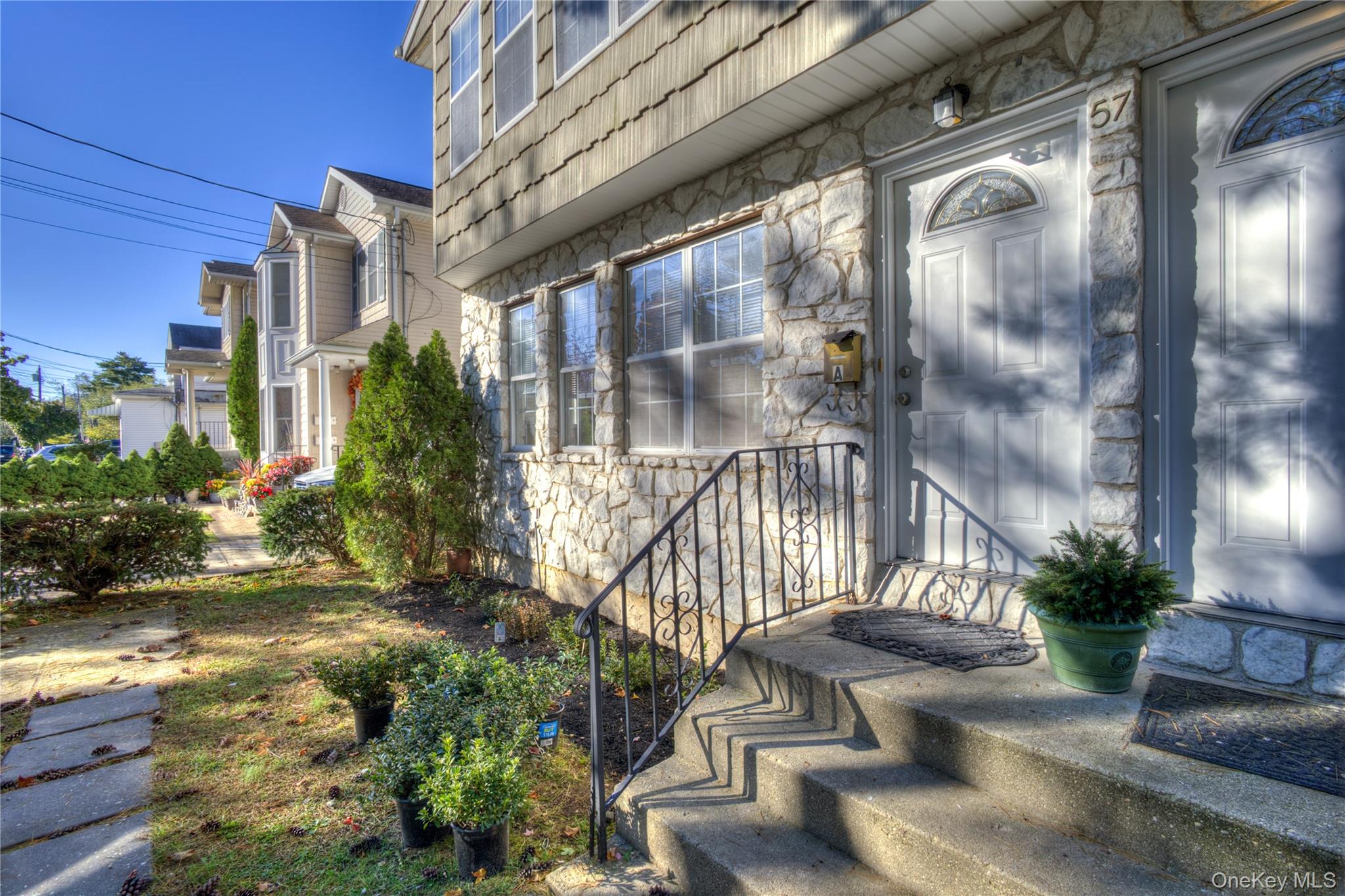 57 Dunwood Road, Unit A photo 3