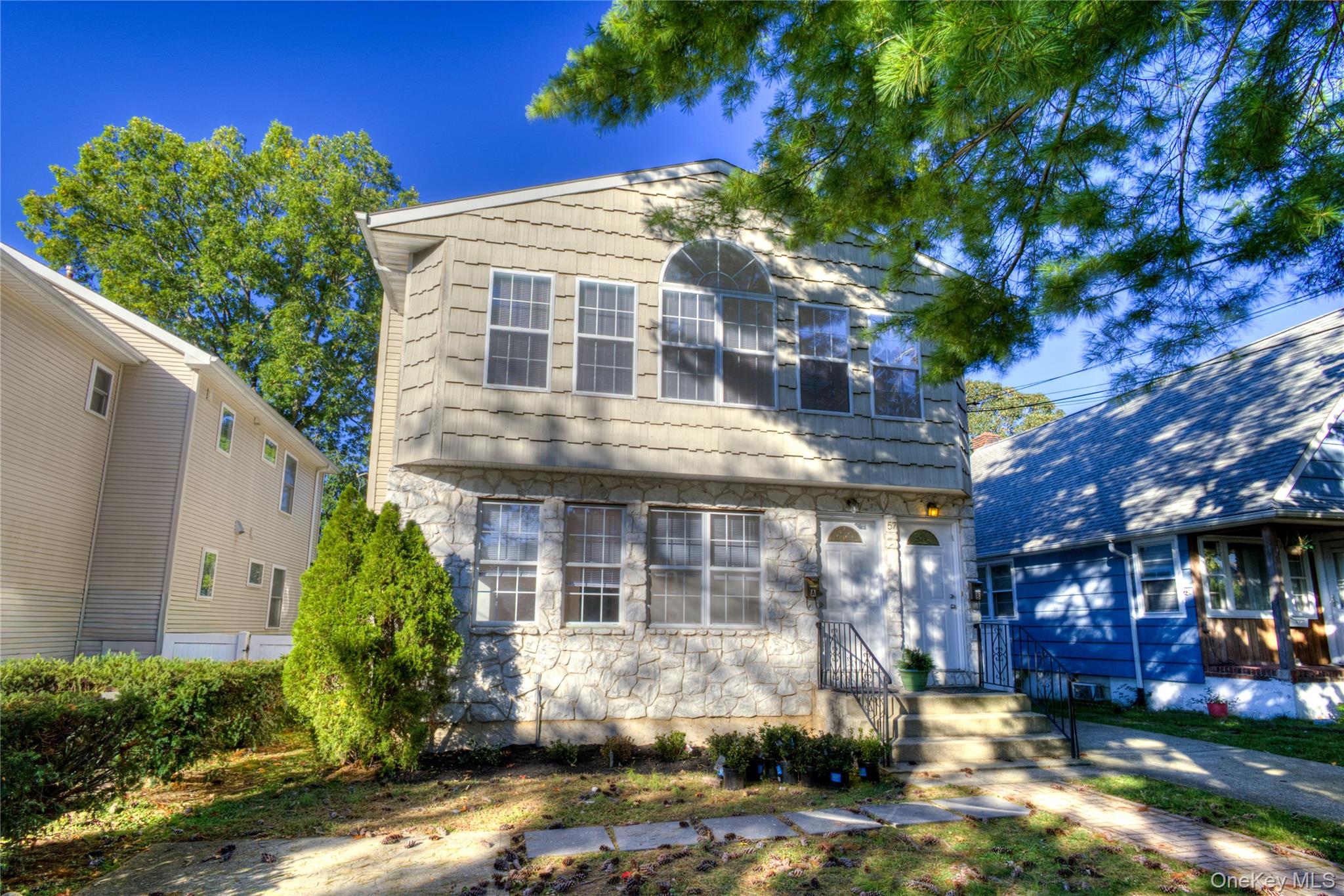 57 Dunwood Road, Unit A photo 2