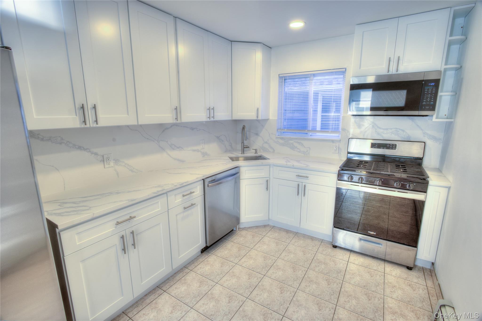 57 Dunwood Road, Unit A photo 9