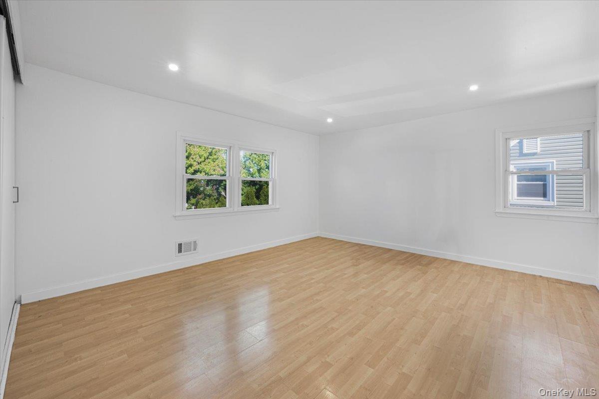 5 Edward Avenue – For Sale photo 14
