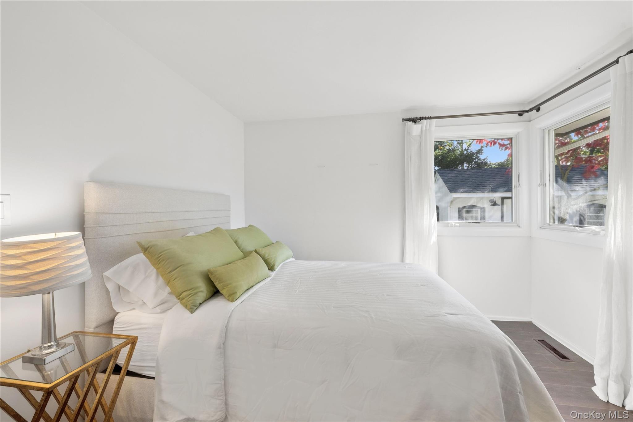 27 Ocean Avenue – For Sale photo 8