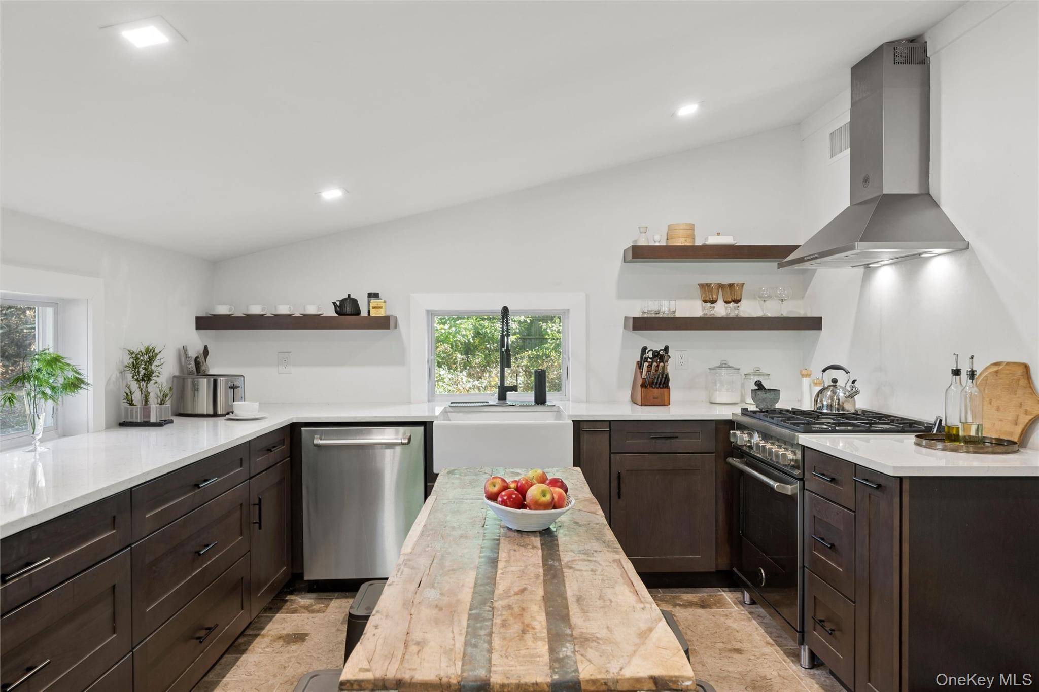 27 Ocean Avenue – For Sale photo 4