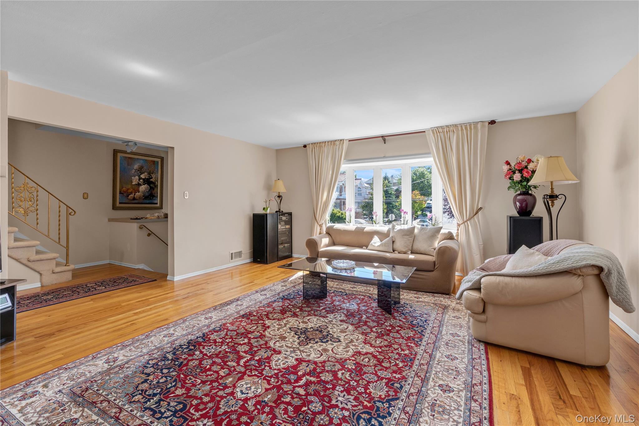 141-79 11th Avenue – For Sale photo 3