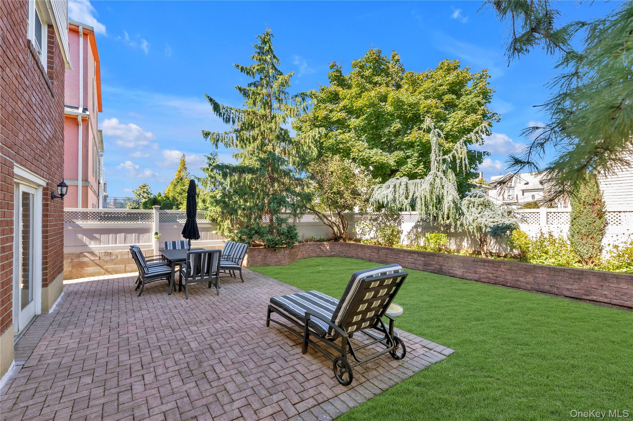 141-79 11th Avenue – For Sale photo 32