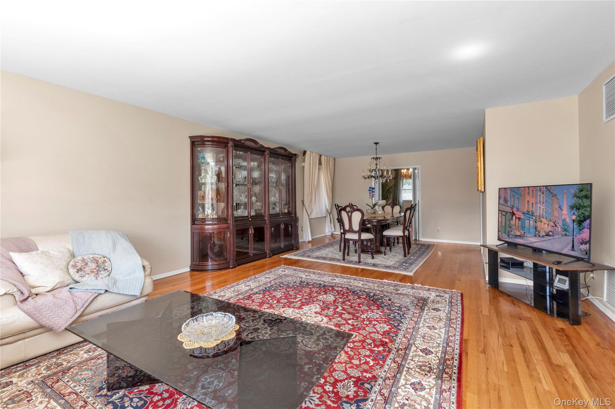 141-79 11th Avenue – For Sale photo 4