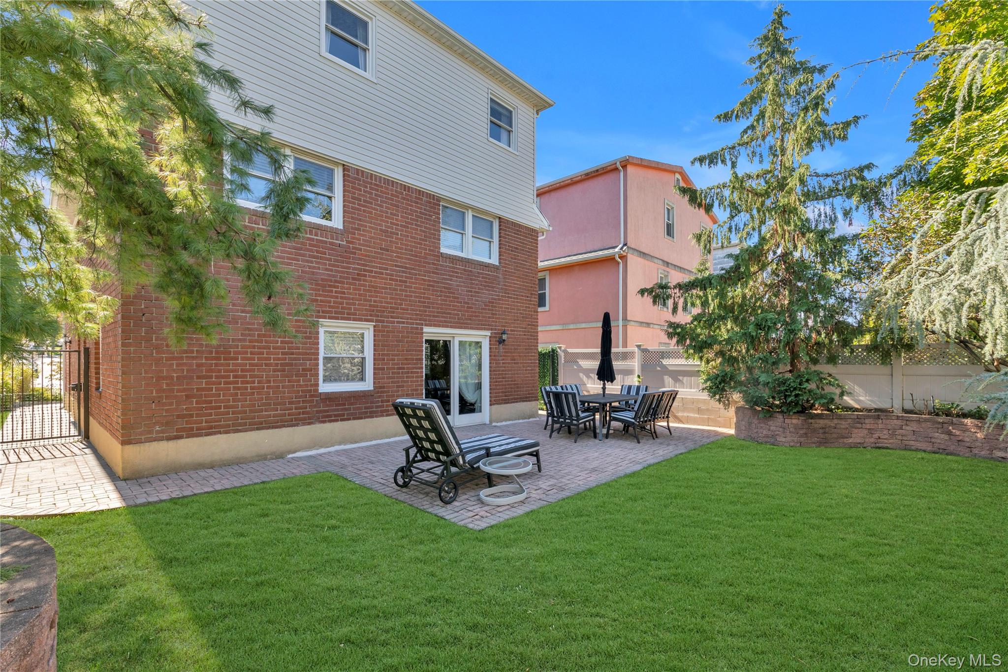 141-79 11th Avenue – For Sale photo 30