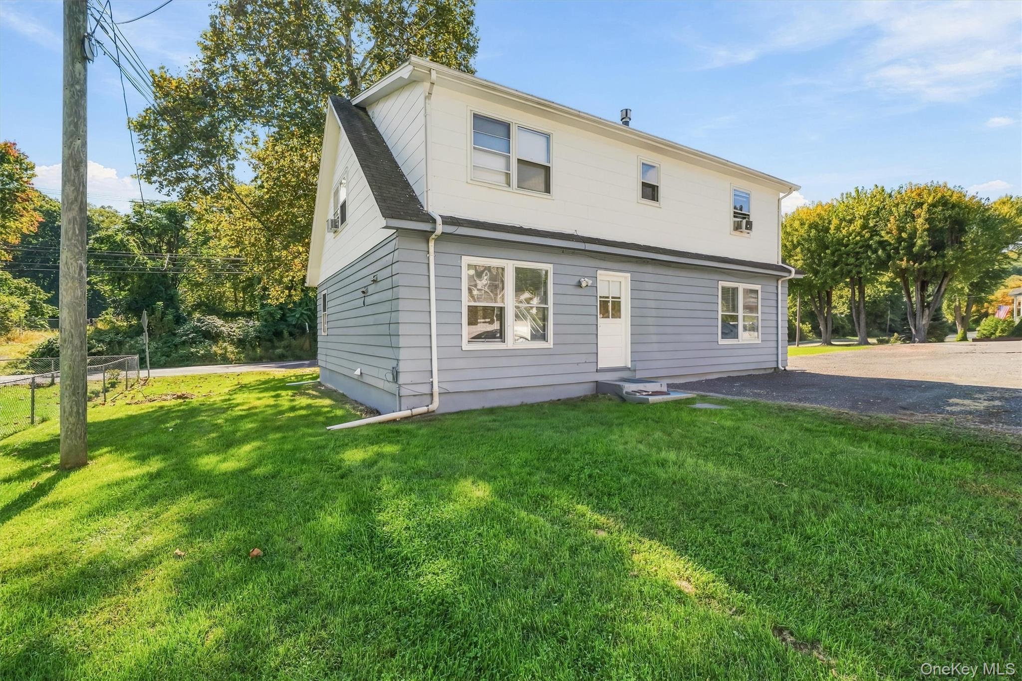 36 Suffern Lane – For Sale photo 2