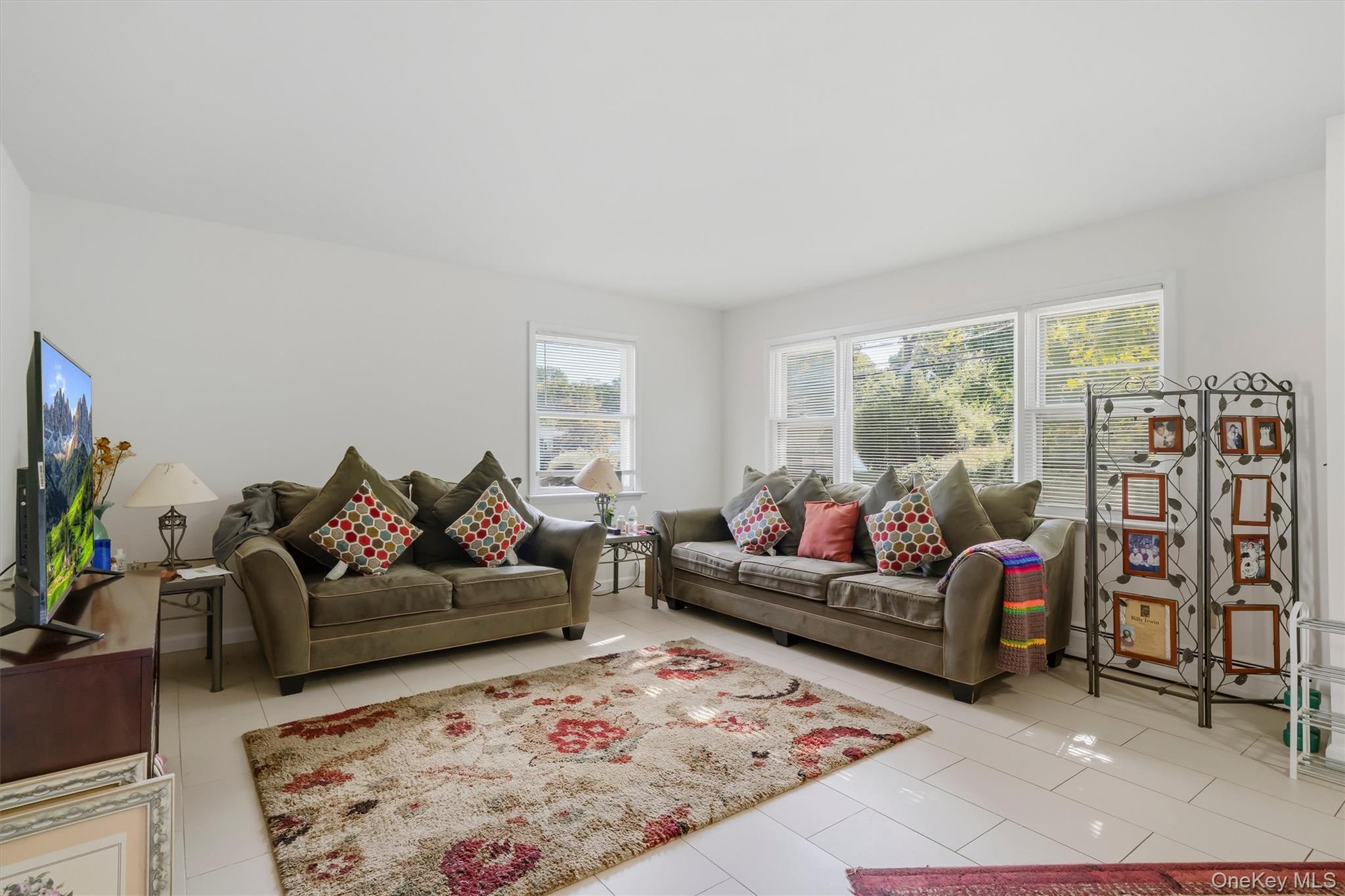 36 Suffern Lane – For Sale photo 17