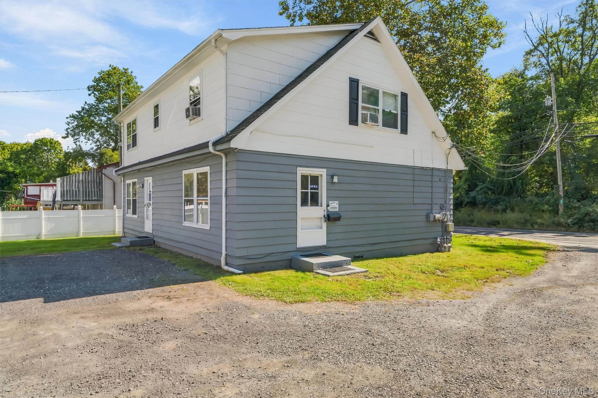 36 Suffern Lane – For Sale photo 14