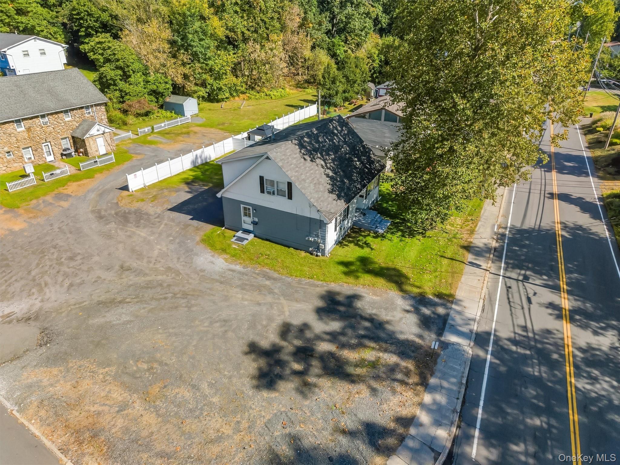 36 Suffern Lane – For Sale photo 3