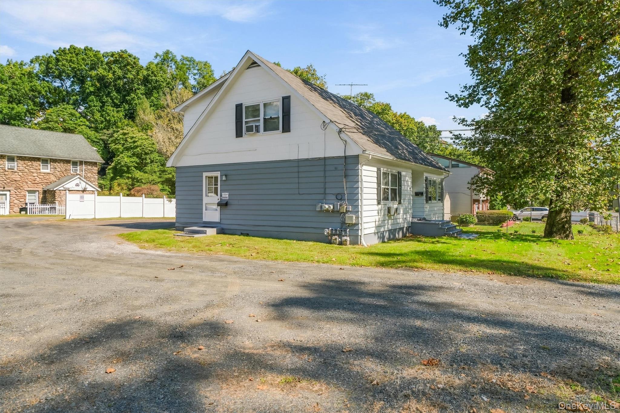 36 Suffern Lane – For Sale photo 13