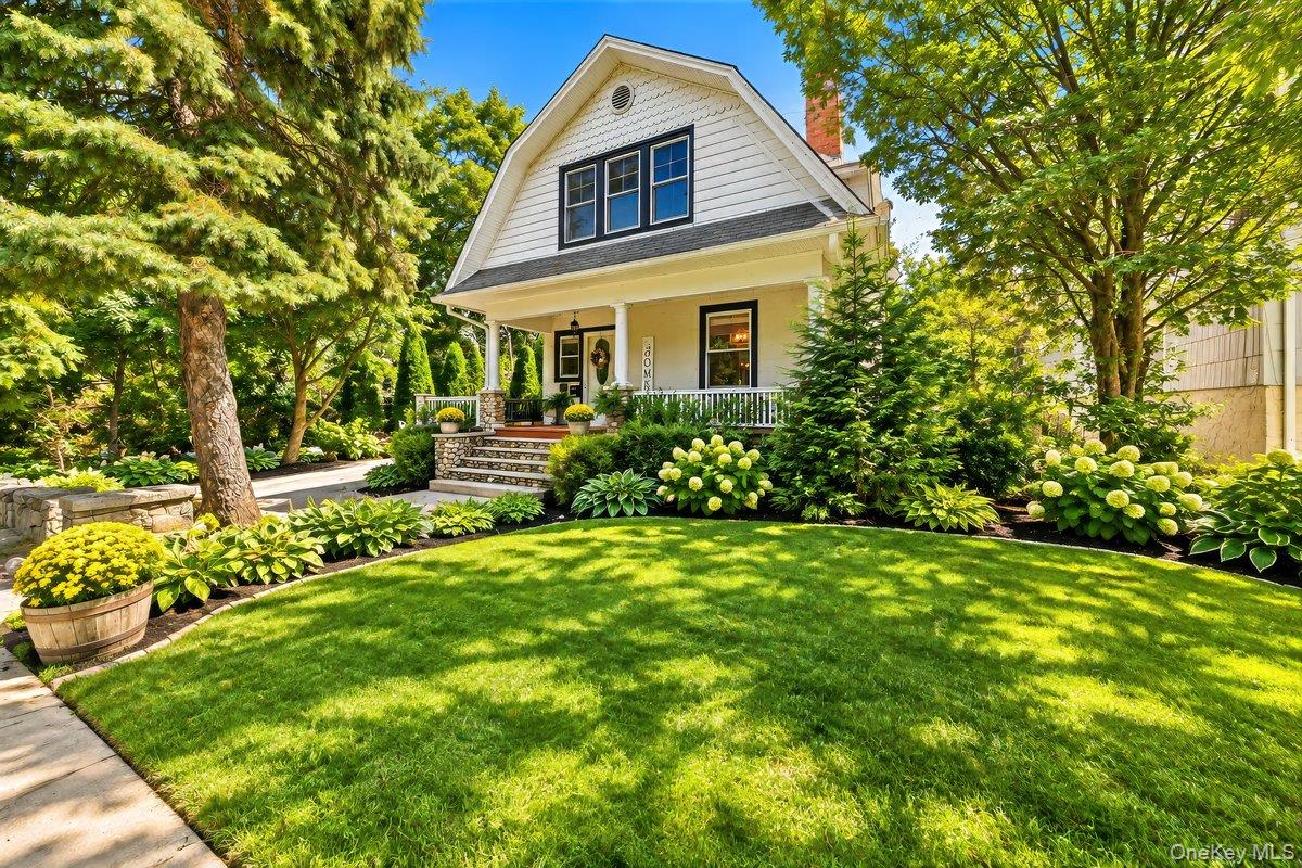 737 Bradley Street – For Sale photo 3